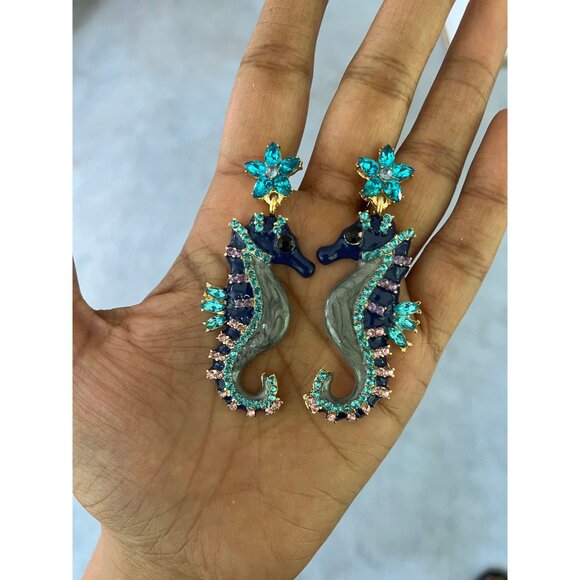 Sea horse earrings , blue earrings , dark blue earrings - Picture 6 of 8
